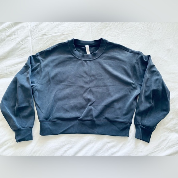 Charcoal Women's Super Soft Lululemon Sweatshirt. - Picture 6 of 12